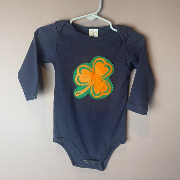 Sweet Tart Lab One Piece Shamrock Irish Clover 6-12M - Picture 9 of 9